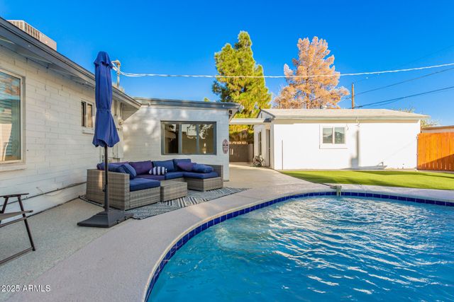 3329 E PALM Lane, Phoenix, AZ 85008