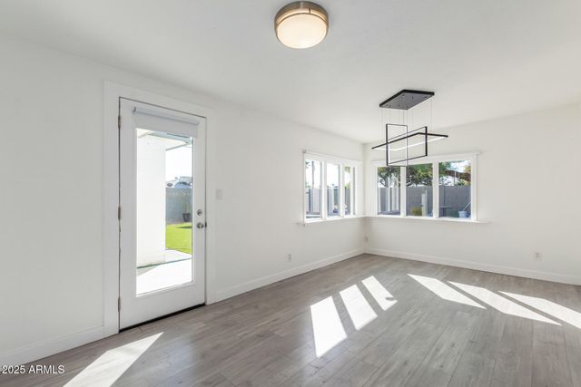 3329 E PALM Lane, Phoenix, AZ 85008