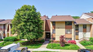 8 CROSS KEYS RD #8F, Baltimore, MD 21210