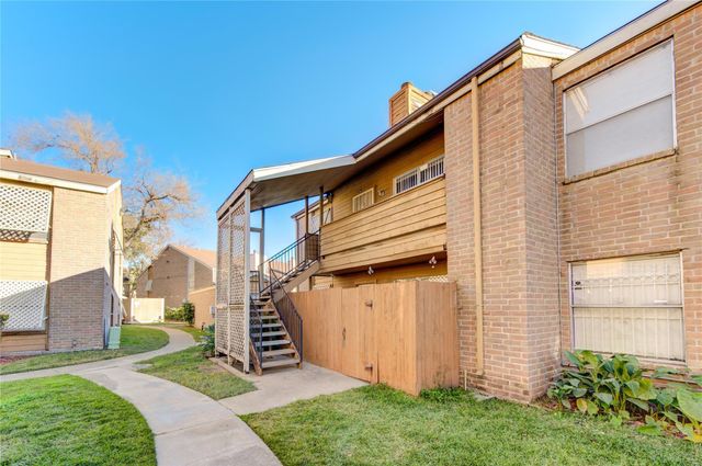 10202 Forum Park Drive 256, Houston, TX 77036