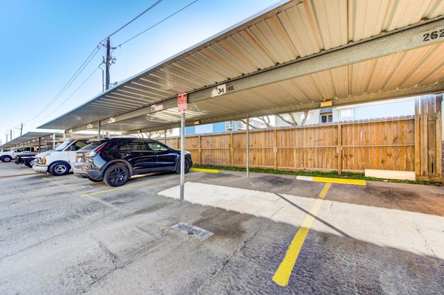 10202 Forum Park Drive 256, Houston, TX 77036