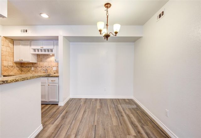 10202 Forum Park Drive 256, Houston, TX 77036