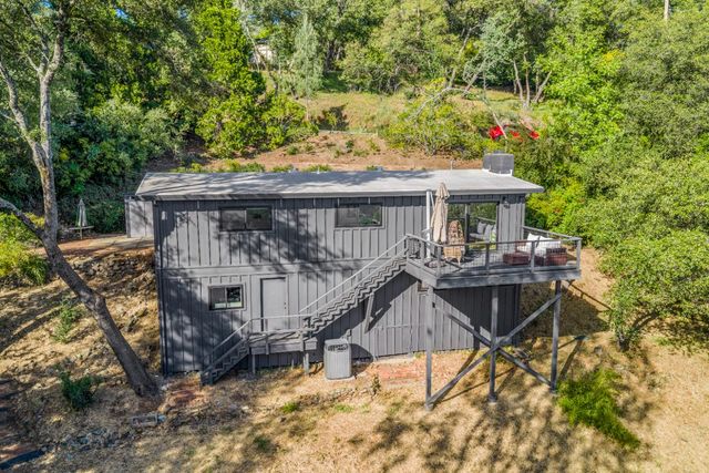 140 Rio Camino St, Auburn, CA 95603