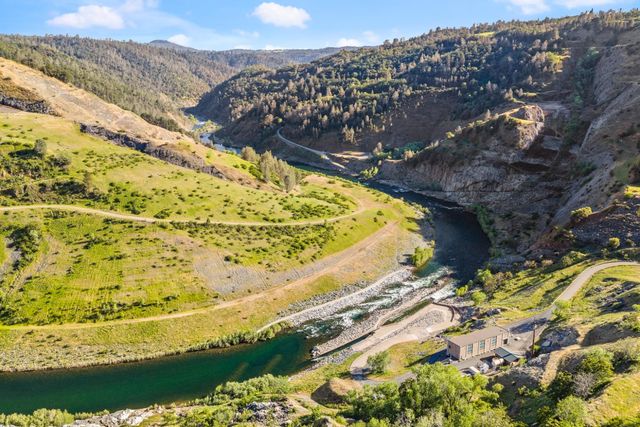 140 Rio Camino St, Auburn, CA 95603