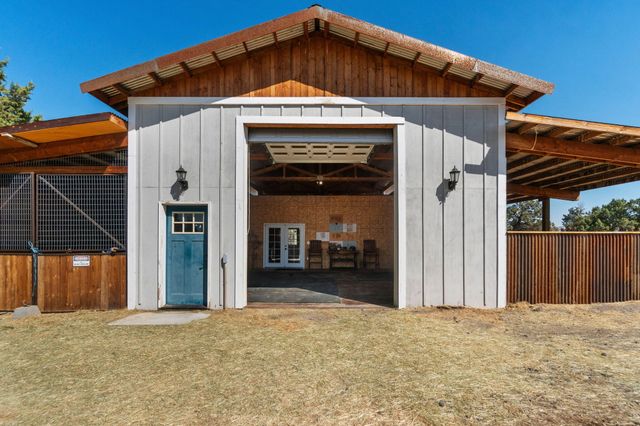 16264 SW Majestic View Lane, Powell Butte, OR 97753