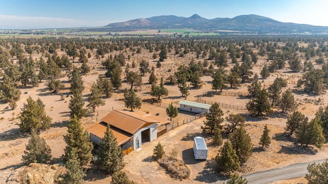 16264 SW Majestic View Lane, Powell Butte, OR 97753