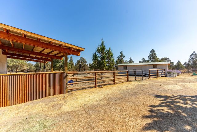 16264 SW Majestic View Lane, Powell Butte, OR 97753