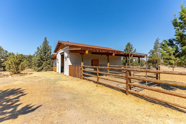 16264 SW Majestic View Lane, Powell Butte, OR 97753