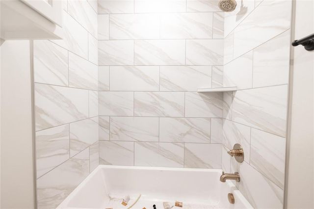 16012 Coneflower Drive, Edmond, OK 73013