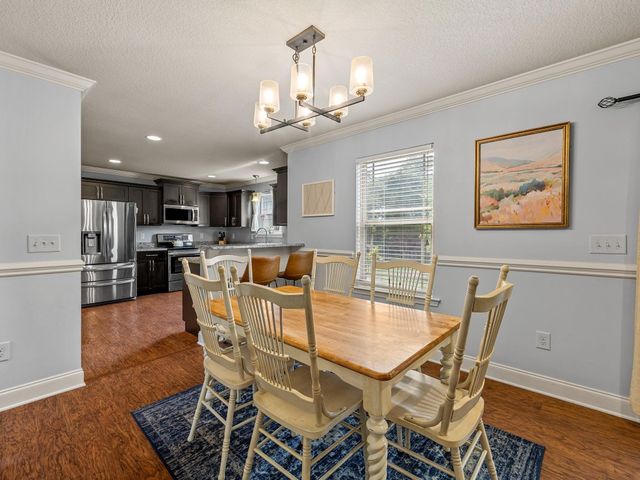104 Long Creek Ct, Inman, SC 29349