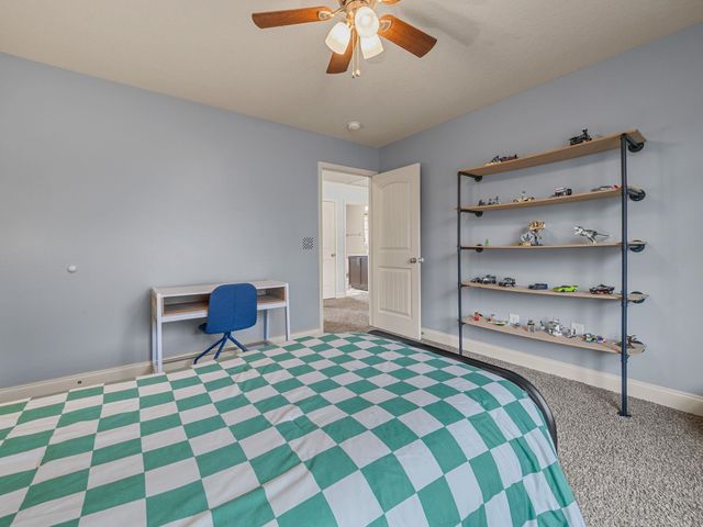 104 Long Creek Ct, Inman, SC 29349