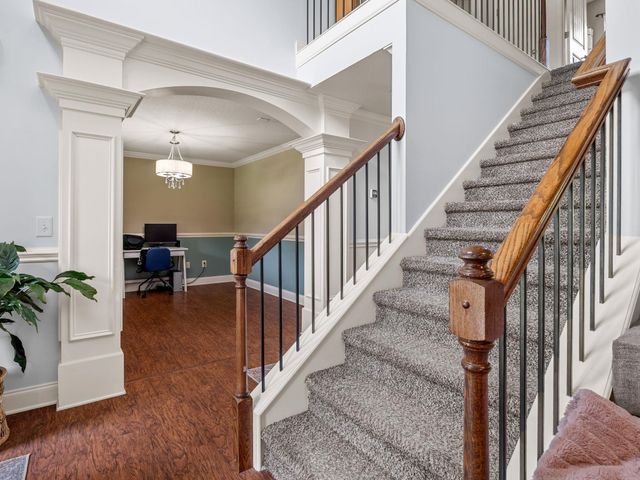 104 Long Creek Ct, Inman, SC 29349