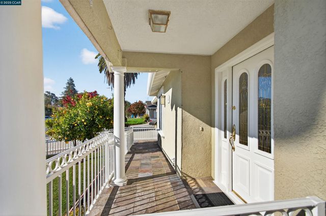 2425 Alvarado Dr, Santa Clara, CA 95051