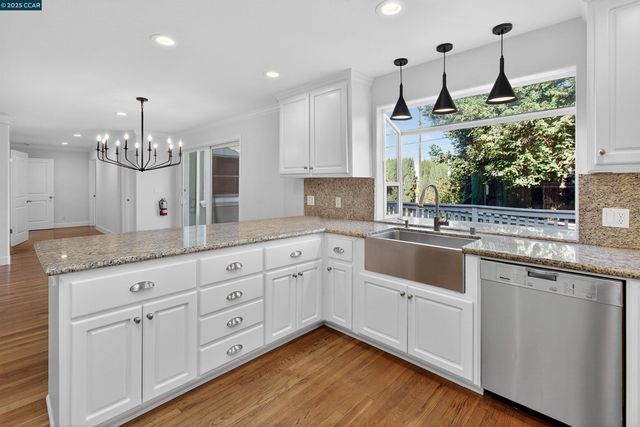 2425 Alvarado Dr, Santa Clara, CA 95051