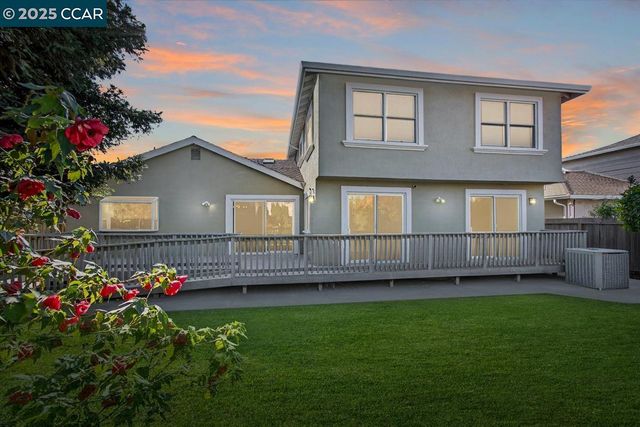 2425 Alvarado Dr, Santa Clara, CA 95051