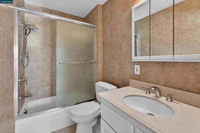 2425 Alvarado Dr, Santa Clara, CA 95051