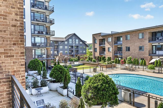 200 Manufacturers Road Apt 320, Chattanooga, TN 37405