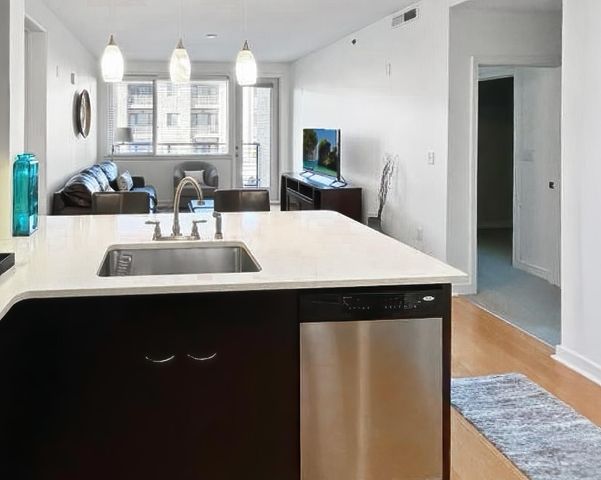 200 Manufacturers Road Apt 320, Chattanooga, TN 37405