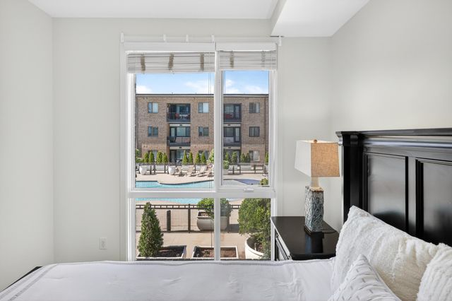 200 Manufacturers Road Apt 320, Chattanooga, TN 37405