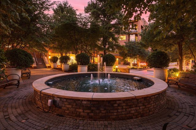 200 Manufacturers Road Apt 320, Chattanooga, TN 37405