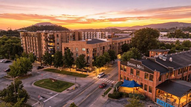 200 Manufacturers Road Apt 320, Chattanooga, TN 37405