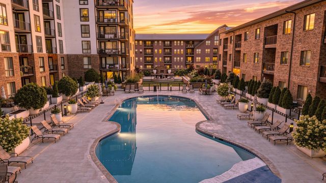 200 Manufacturers Road Apt 320, Chattanooga, TN 37405