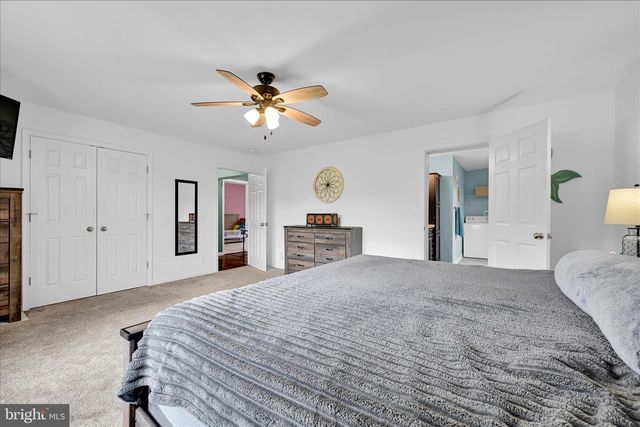 1665 WAMPUM DR, Auburn, PA 17922
