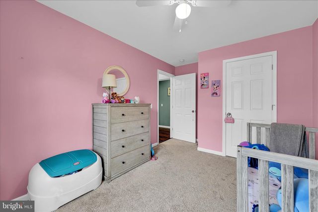1665 WAMPUM DR, Auburn, PA 17922