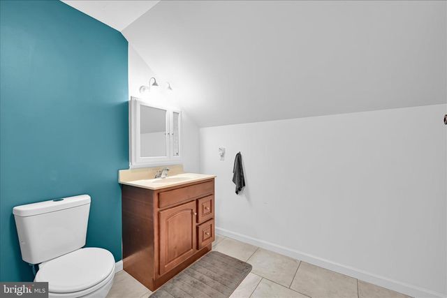 1665 WAMPUM DR, Auburn, PA 17922