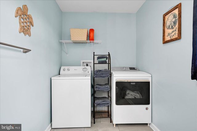 1665 WAMPUM DR, Auburn, PA 17922