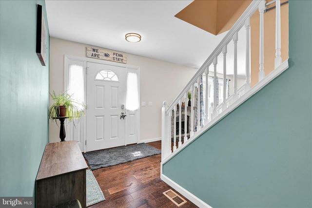 1665 WAMPUM DR, Auburn, PA 17922