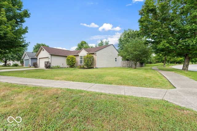 343 S Windstone Court, Bloomington, IN 47403