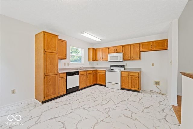 343 S Windstone Court, Bloomington, IN 47403