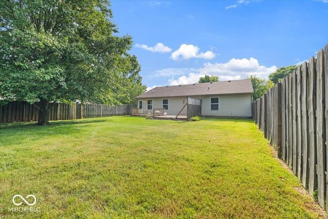 343 S Windstone Court, Bloomington, IN 47403