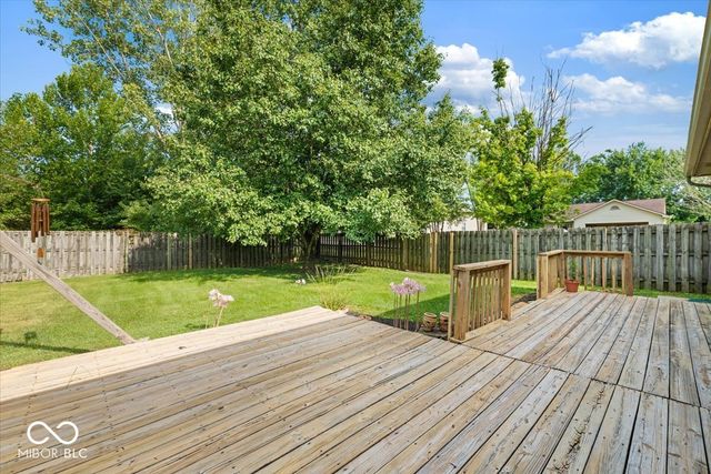 343 S Windstone Court, Bloomington, IN 47403