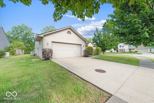 343 S Windstone Court, Bloomington, IN 47403