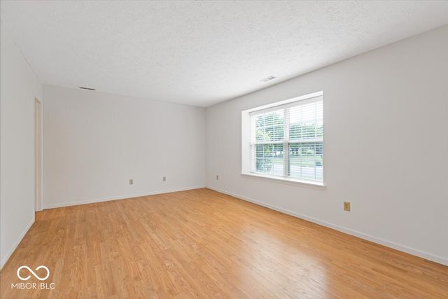 343 S Windstone Court, Bloomington, IN 47403