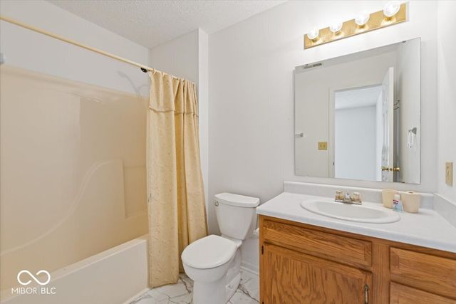 343 S Windstone Court, Bloomington, IN 47403
