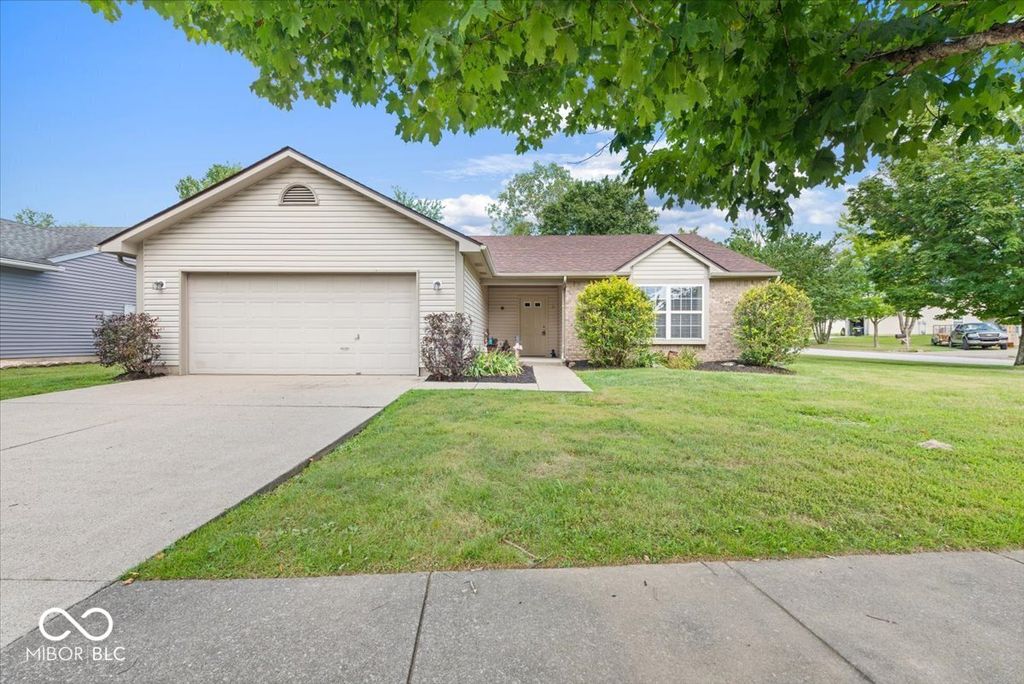 343 S Windstone Court, Bloomington, IN 47403