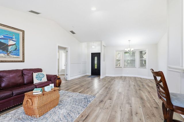 1895 17th Avenue SW, Vero Beach, FL 32962