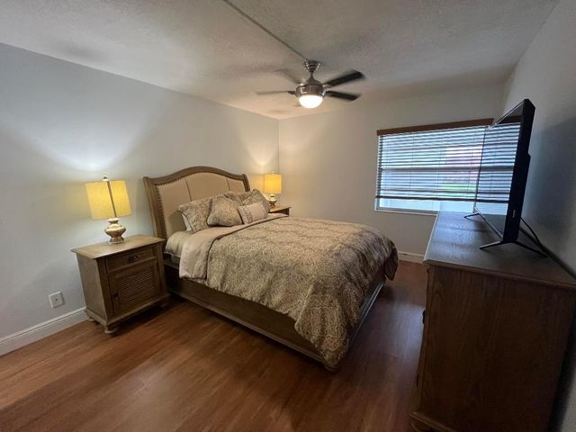 446 Burgundy J, Delray Beach, FL 33484