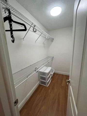 446 Burgundy J, Delray Beach, FL 33484