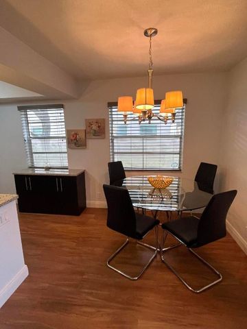 446 Burgundy J, Delray Beach, FL 33484