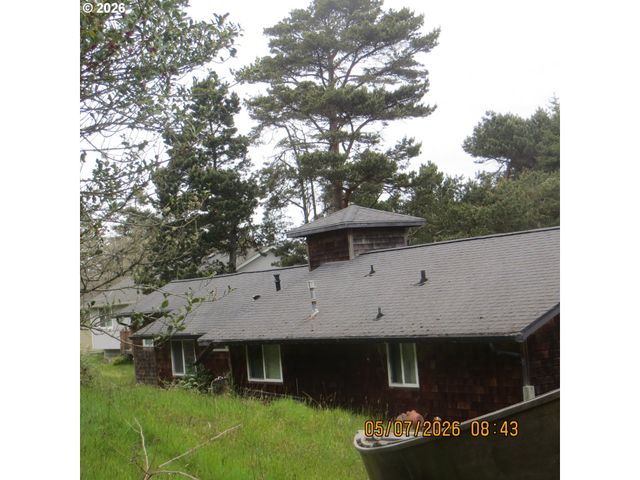 33157 SAND DOLLAR Ln, Warrenton, OR 97146