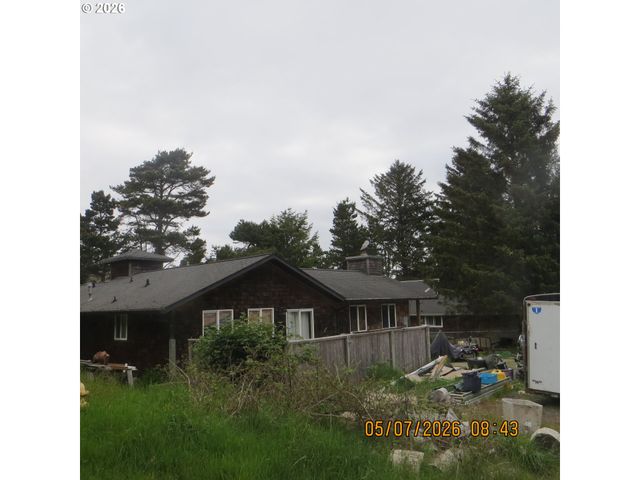 33157 SAND DOLLAR Ln, Warrenton, OR 97146