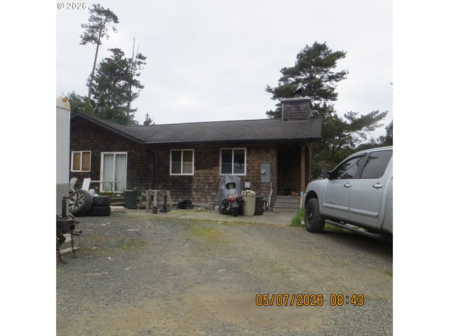 33157 SAND DOLLAR Ln, Warrenton, OR 97146