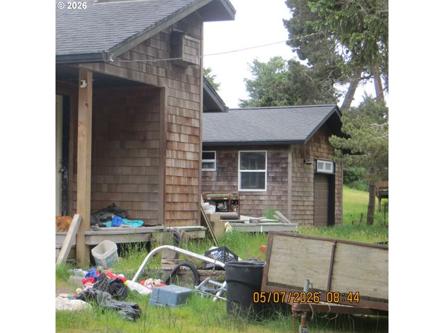 33157 SAND DOLLAR Ln, Warrenton, OR 97146