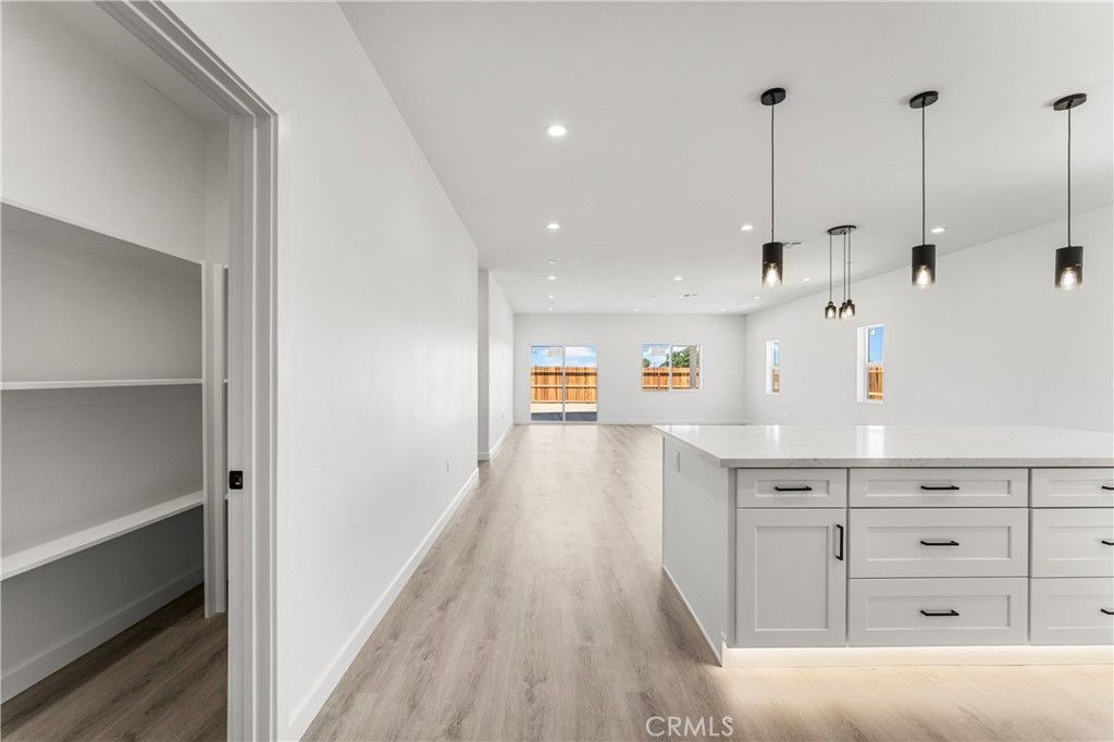 Image 10 of property listing at 10433 Trumbull St, California City, CA 93505