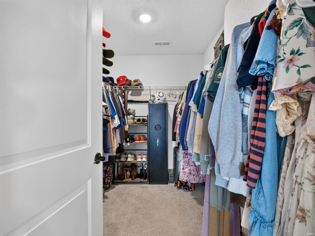 4405 Stone Harbor Court, New Haven, IN 46774