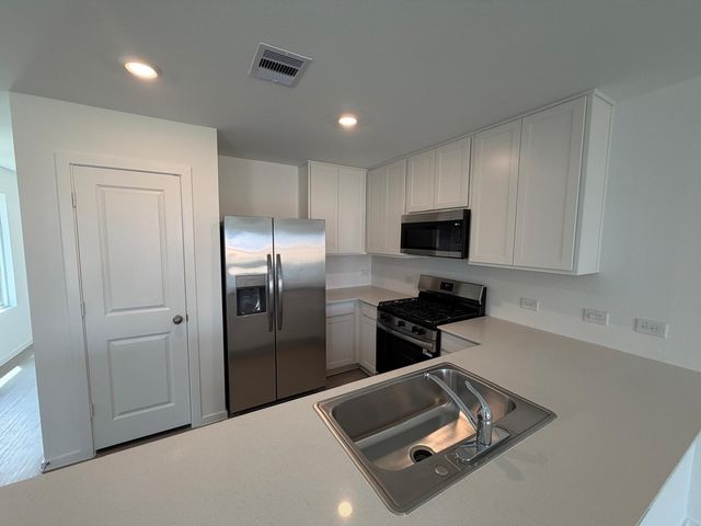 21634 Willow River Canyon Lane, Waller, TX 77484